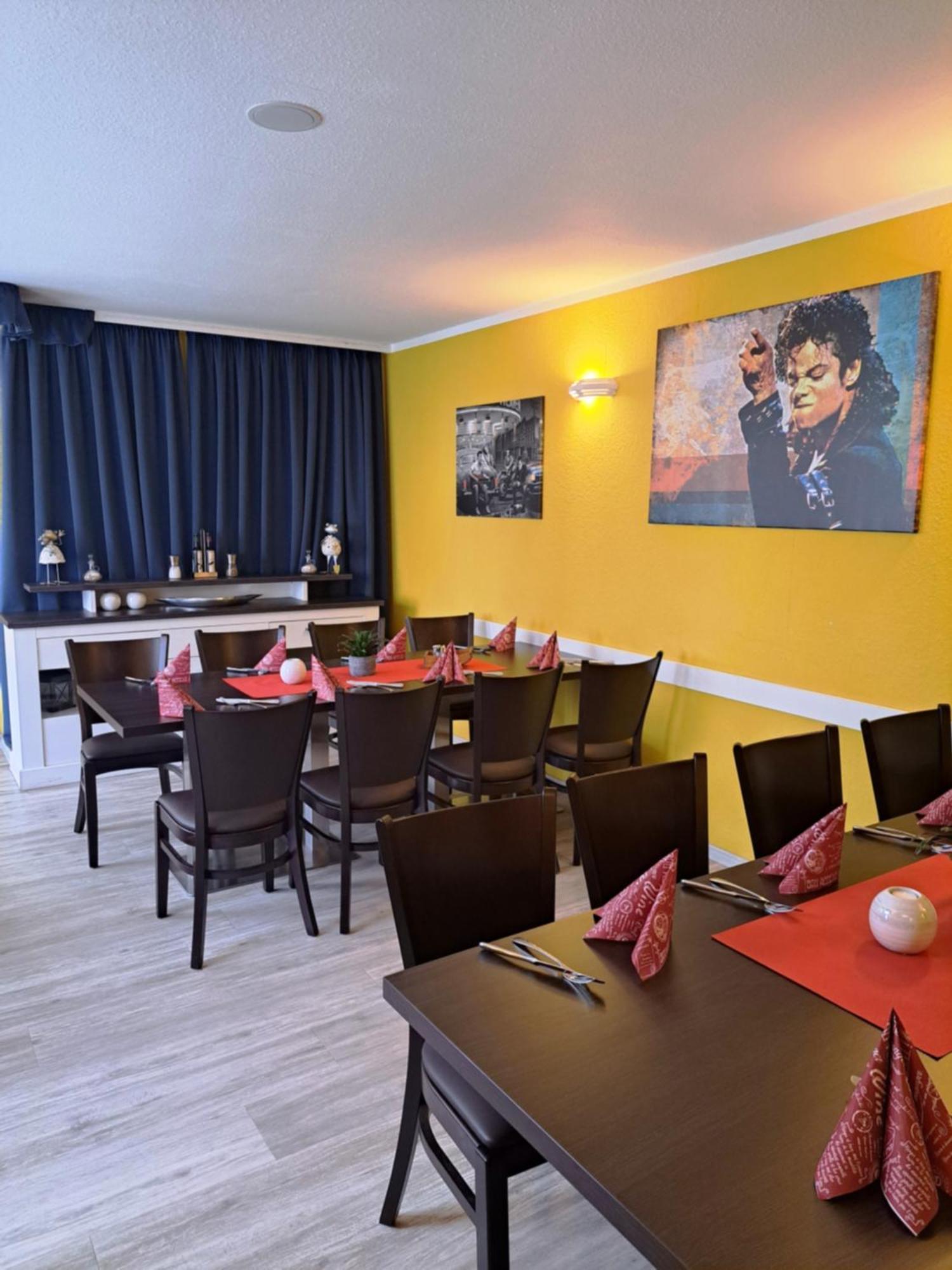 Hotel Altes Badehaus Bad Dürrenberg エクステリア 写真
